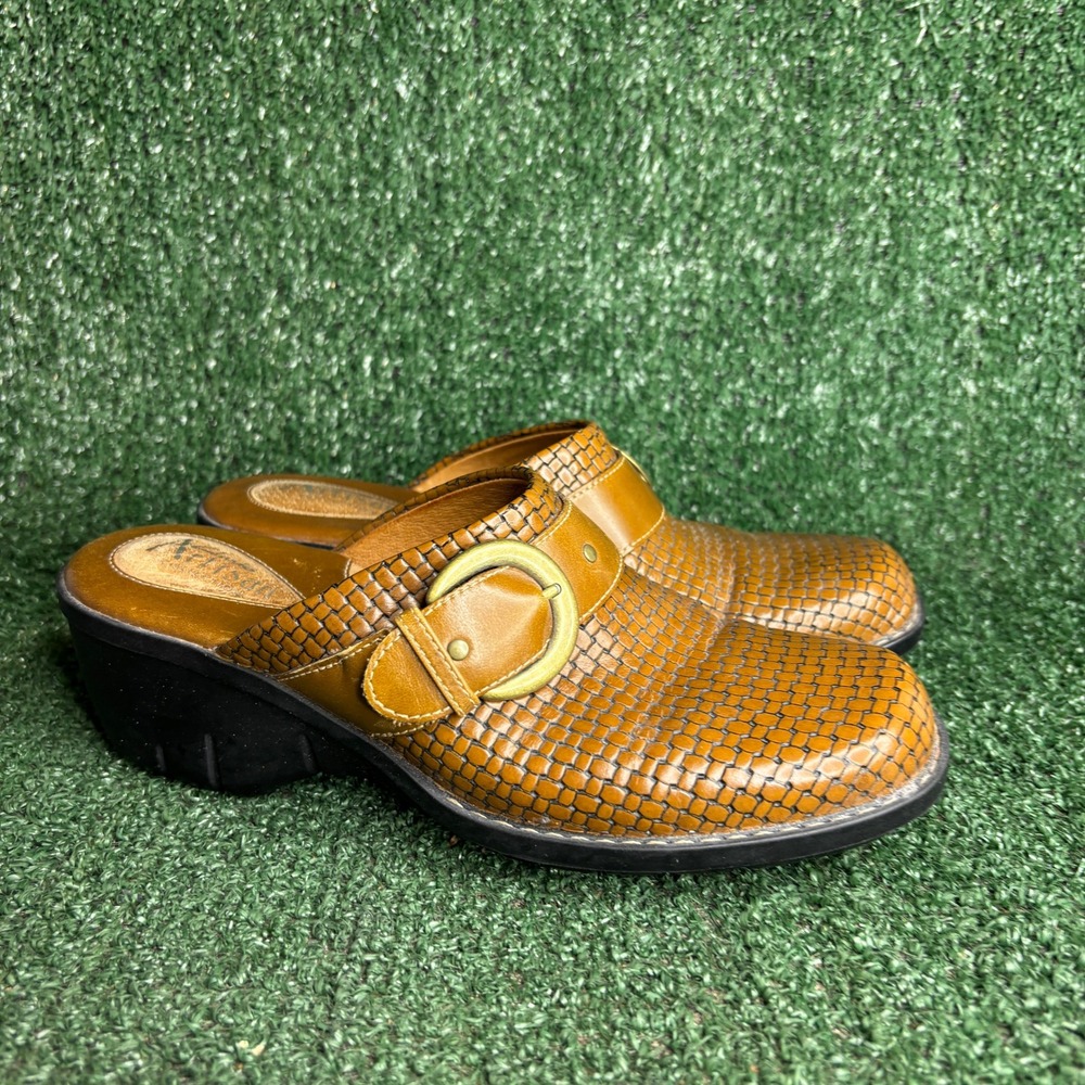 Clarks Artisan Woven Leather Buckle Strap Bohemian Clog Mules Tan Womens Size 6M